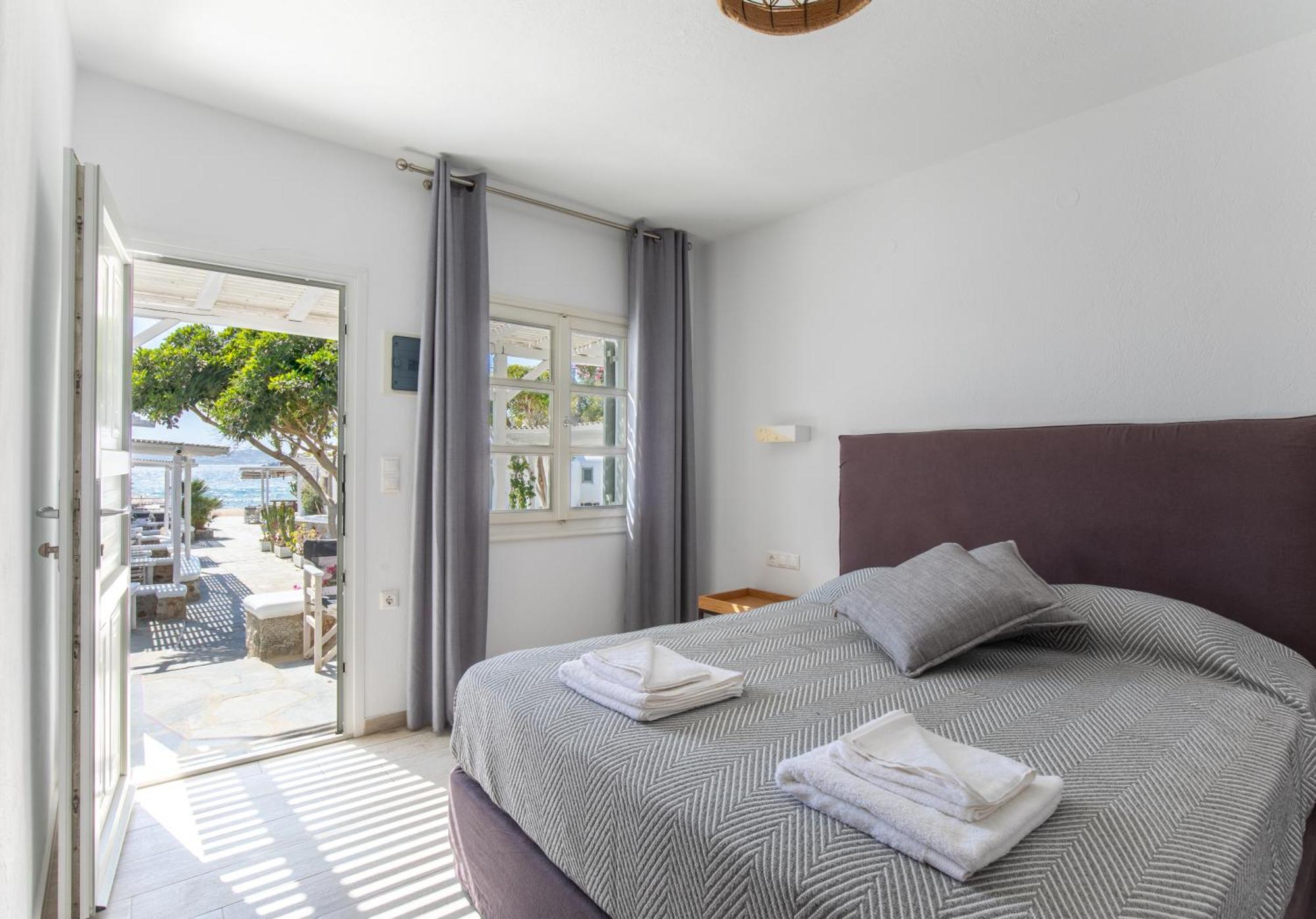 Agia Anna Beachfront Boutique Paraga  Exterior photo